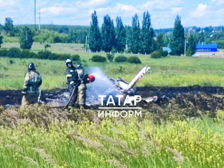 Двое взрослых и ребенок погибли в результате крушения самолета в Татарстане