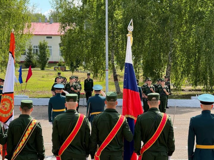 Менделеевские призывники приняли военную присягу