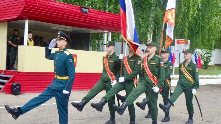 Менделеевские призывники приняли военную присягу