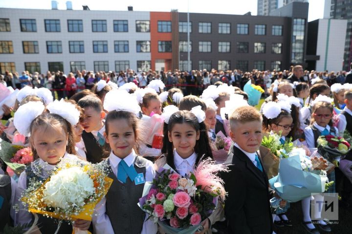 Как выбрать школьную форму: роспотребнадзор дал советы родителям