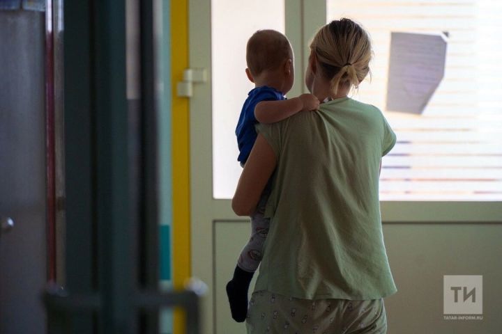 Рождаемость в России достигла исторического минимума