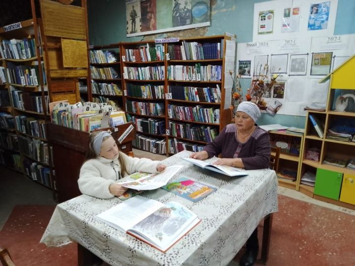 В Тойминском СДК совместно состоялась литературная карусель «В гостях у сказки»