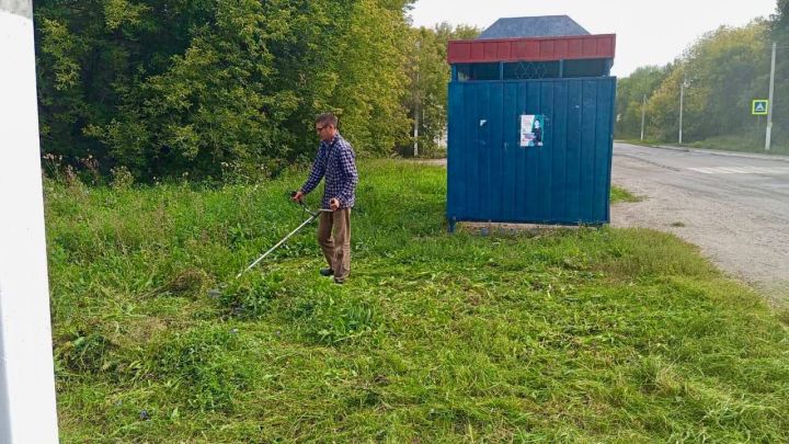 В селе Тураево проводятся субботники