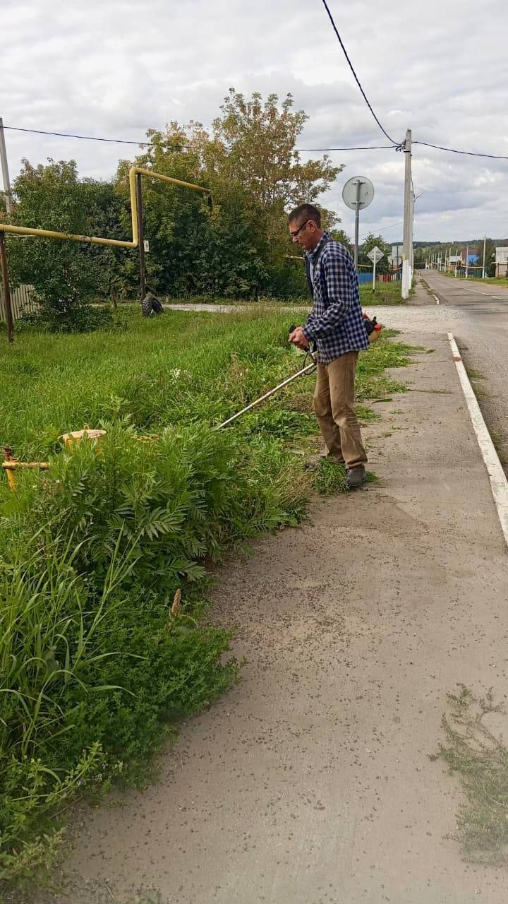 В селе Тураево проводятся субботники