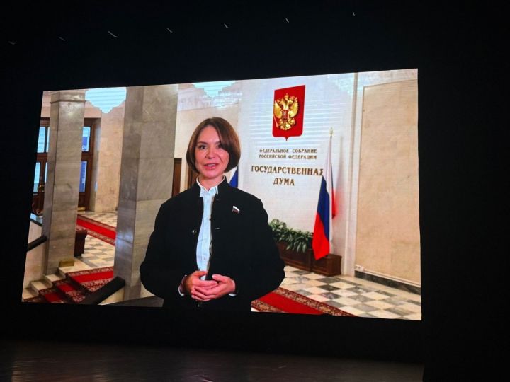 «Самый Классный КЛАССНЫЙ — 2025»:  в Менделеевске проходит конкурс для лучших педагогов