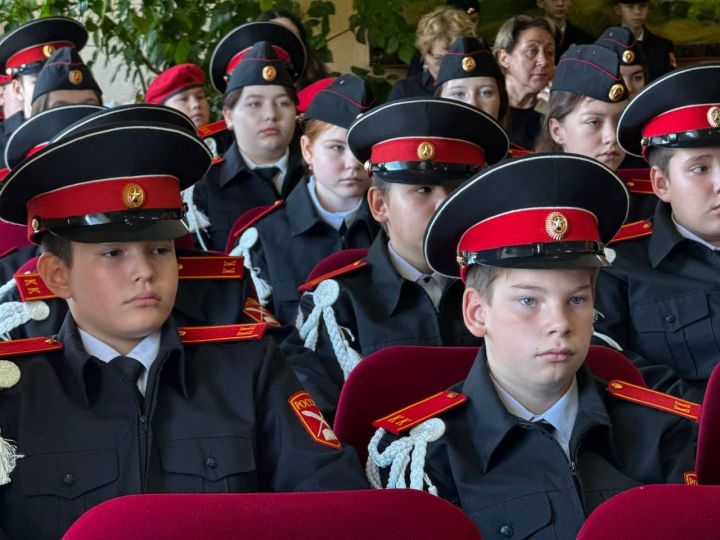 Депутат Государственной Думы Анатолий Петрович Иванов посетил Менделеевск с рабочим визитом