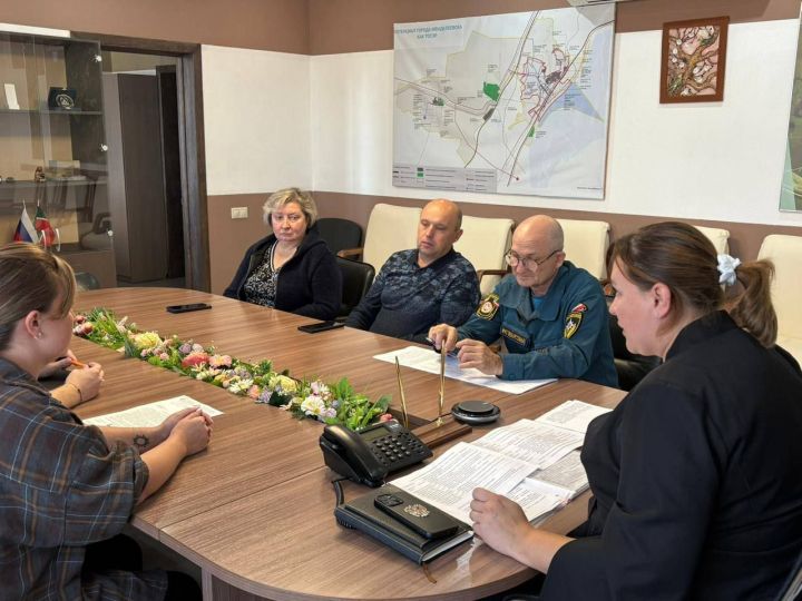 Вопросы эвакуации населения обсудили в администрации Менделеевского района