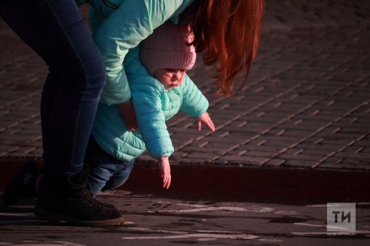 Пособие по уходу за ребёнком до 1,5 лет в Татарстане: кто может получать