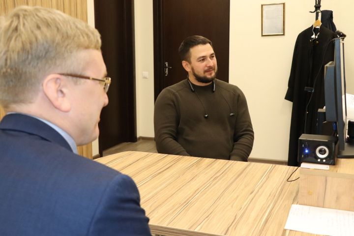 Победитель «Батырлар. Герои Татарстана» изучает судебную систему: второй этап стажировки пройден
