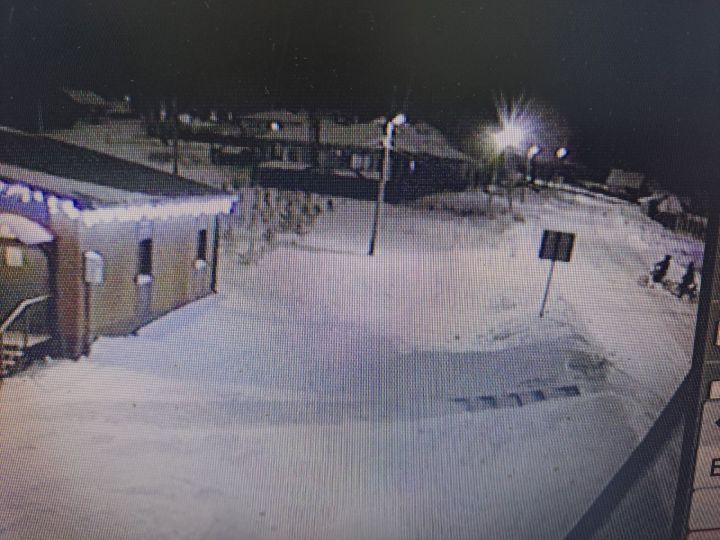 Хулиганы на мотоциклах повредили лыжную трассу в Менделеевске