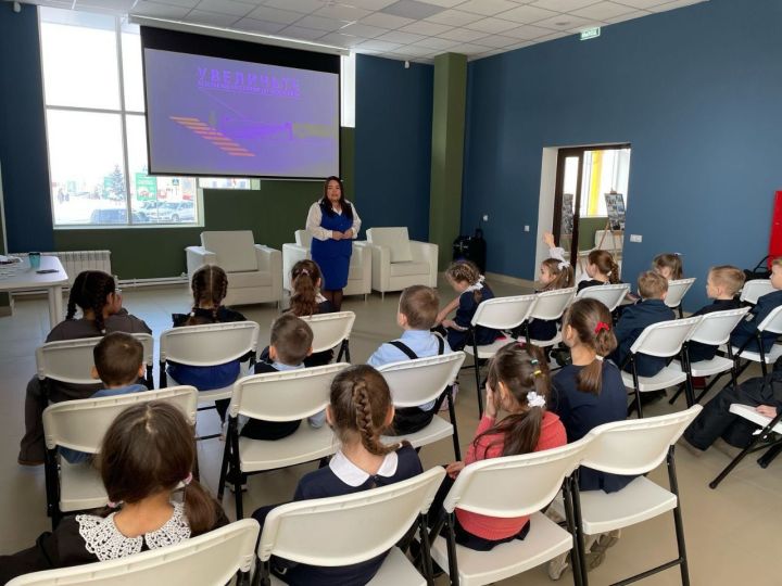В универсальном зале кинотеатра «Юность» состоялась профилактическая беседа