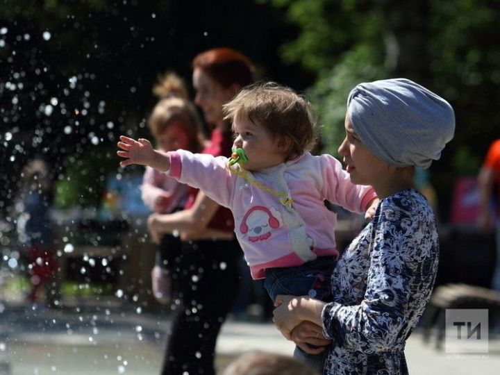 Объявлены новые размеры пособий по уходу за ребёнком до полутора лет.