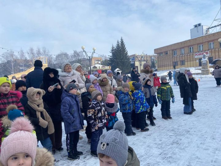 В Менделеевске отметили Масленицу