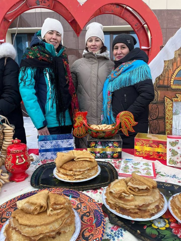 В Менделеевске отметили Масленицу
