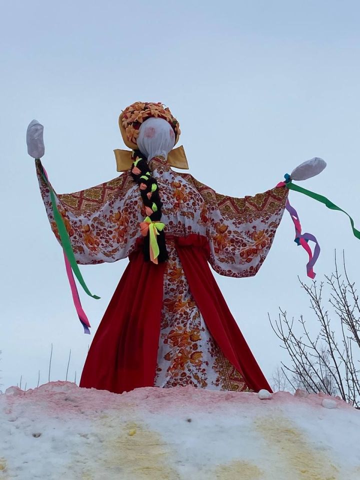 В Менделеевске отметили Масленицу