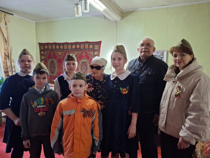 Сотрудники и воспитанники социального приюта «Камские зори» почтили память жертв концлагерей