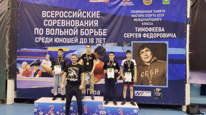 Спортсмены из Менделеевска приняли участие в Кубке Республики Татарстан по вольной борьбе