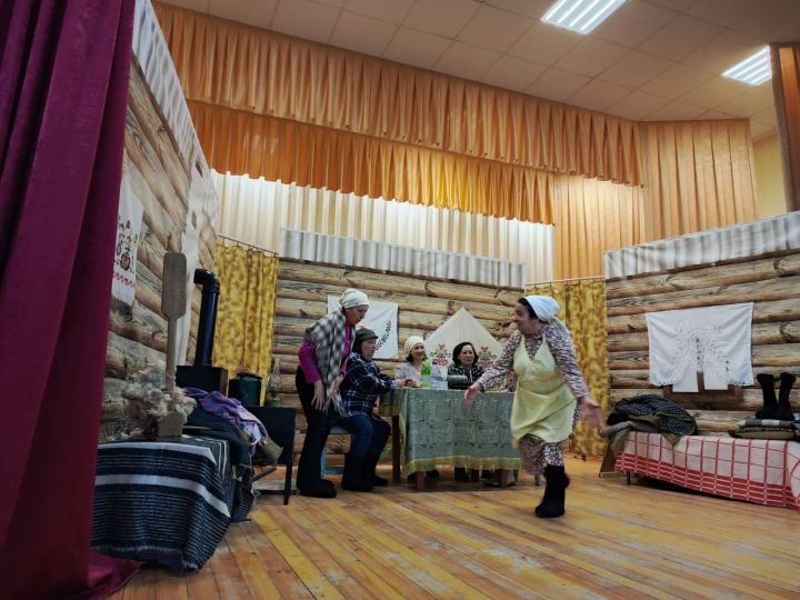 В Бизякинском СДК покажут спектакль-драму «Девочки нашего села»