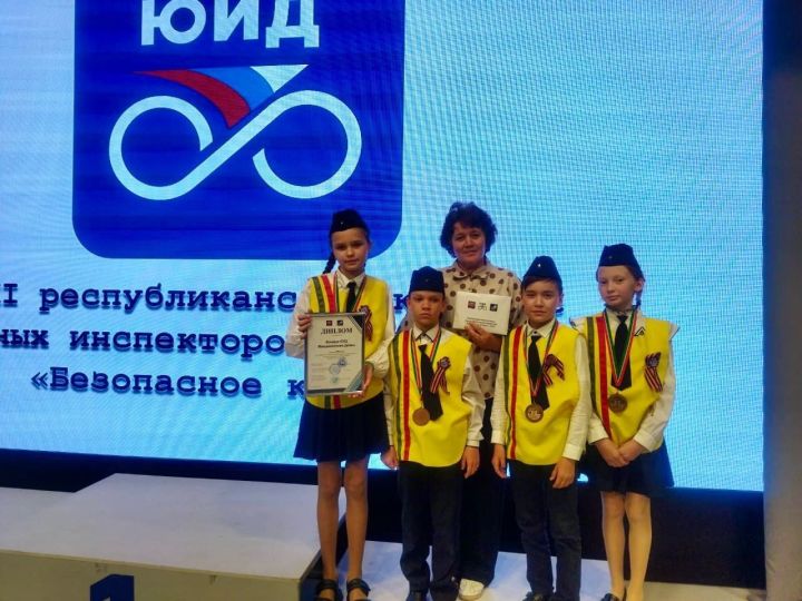 Команда Менделеевска заняла призовое третье место в Республиканском конкурсе ЮИД «Безопасное колесо — 2025»