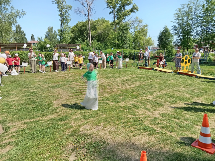 В детском саду №1 «Светлячок» Менделеевска проведён районный конкурс «Детский Сабантуй 2025»