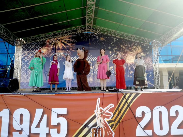 В Менделеевске детям посвятили концертную программу