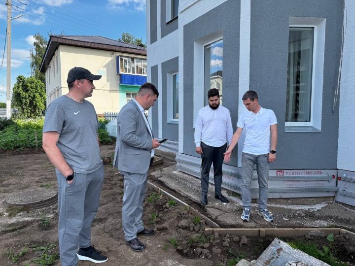 13 домов Менделеевского района обновят до конца июля: подробности капитального ремонта