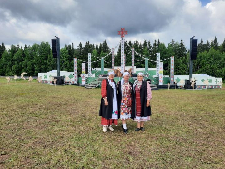 Ансамбль «Купанча» Менделеевска побывал на празднике Гербер