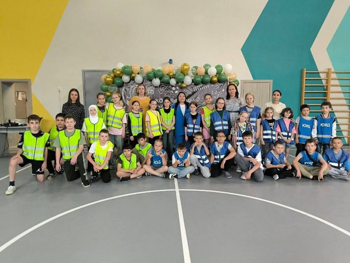 В Менделеевске стартовал профильный лагерь «Юные инспектора движения»