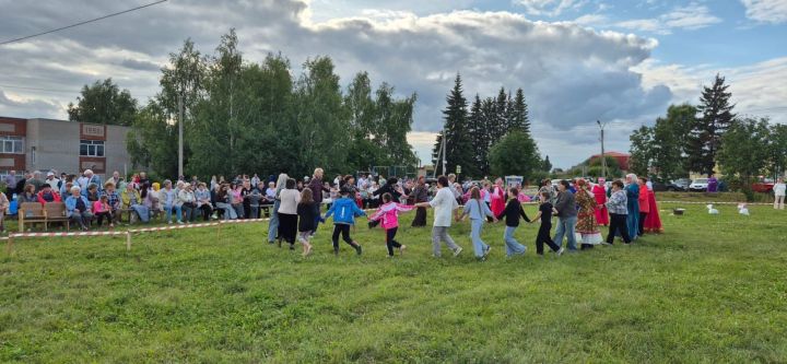 В Тихонове отметили День села