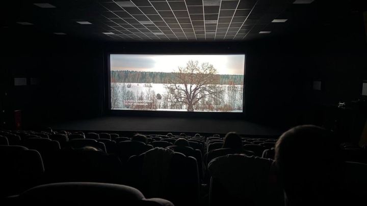 Около трехсот менделеевцев посетило акцию «Ночь кино 2025»