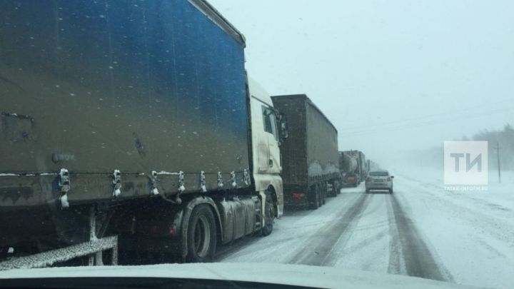 Сняты временные ограничения для грузовиков и автобусов на федеральных трассах Татарстана