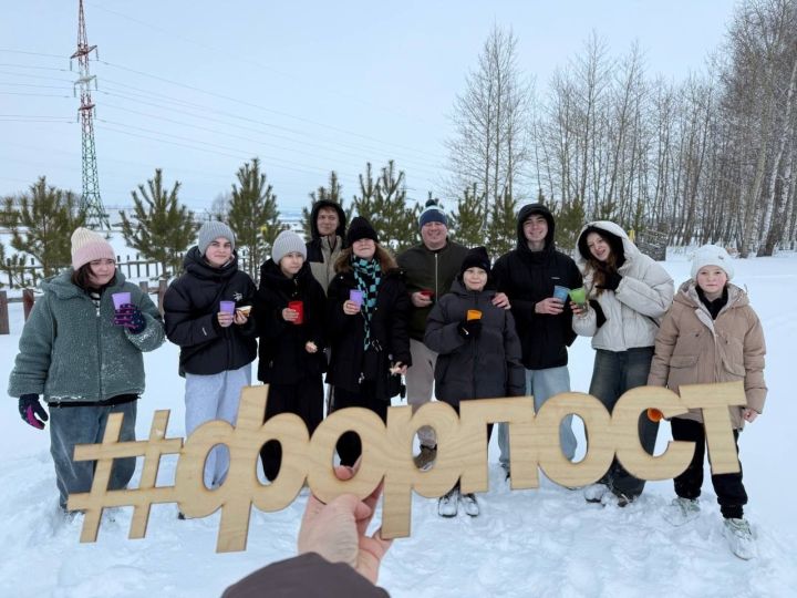 Воспитанники молодёжного центра «Форпост» Менделеевска провели каникулы на лыжной трассе