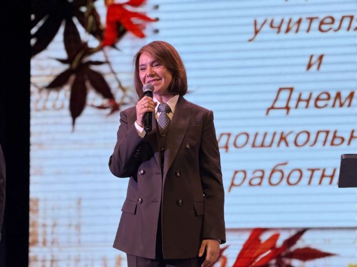 Лучший классный руководитель Менделеевска получит 50 тысяч рублей