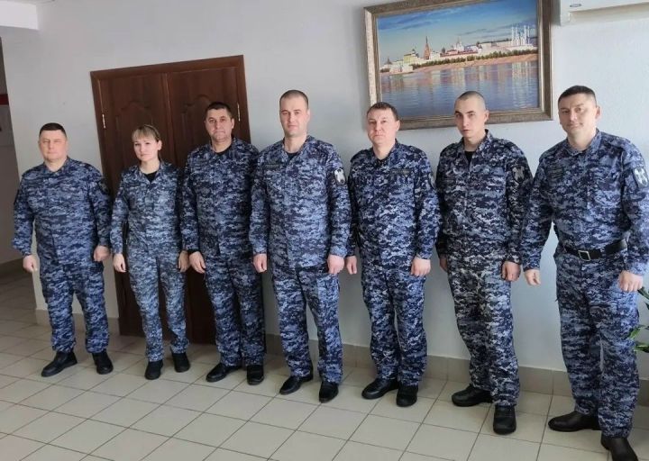 Вневедомственная охрана Менделеевска отмечает профессиональный праздник