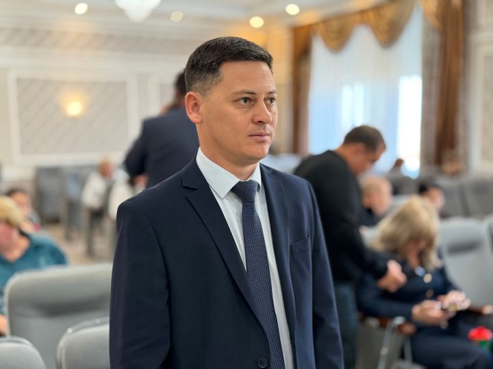 В Менделеевске представили нового руководителя по социальным вопросам
