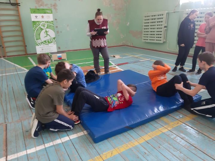 Более 50 работников спортивных учреждений Менделеевска сдали нормативы ГТО на зимнем фестивале