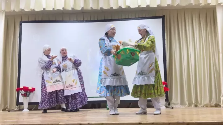 В Камаевском сельском доме культуры почтили память легендарной артистки Вафиры Гиззатуллиной