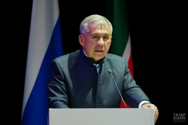 «Изге Рамазан»: Минниханов поздравил мусульман Татарстана с началом поста