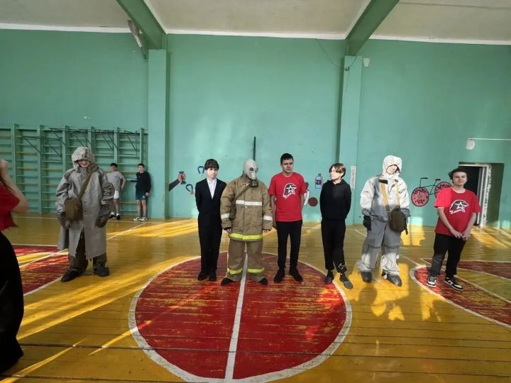 В школе №2 Менделеевска прошел школьный этап военно-патриотической игры «Зарница 2.0»