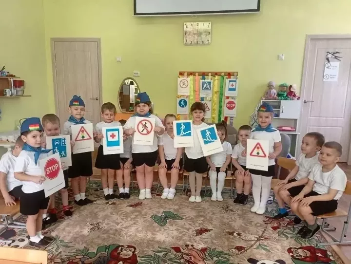 В детском саду №10 «Рябинушка» Менделеевска продолжать изучать правила БДД