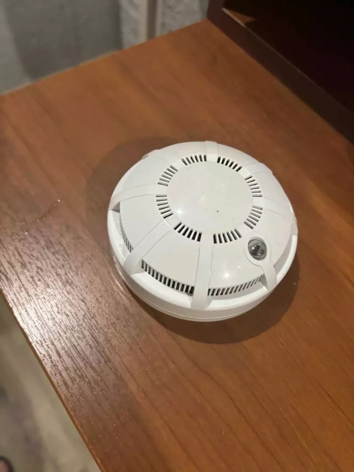 Автономный пожарный извещатель поможет спасти жизнь и имущество жителям Менделеевска