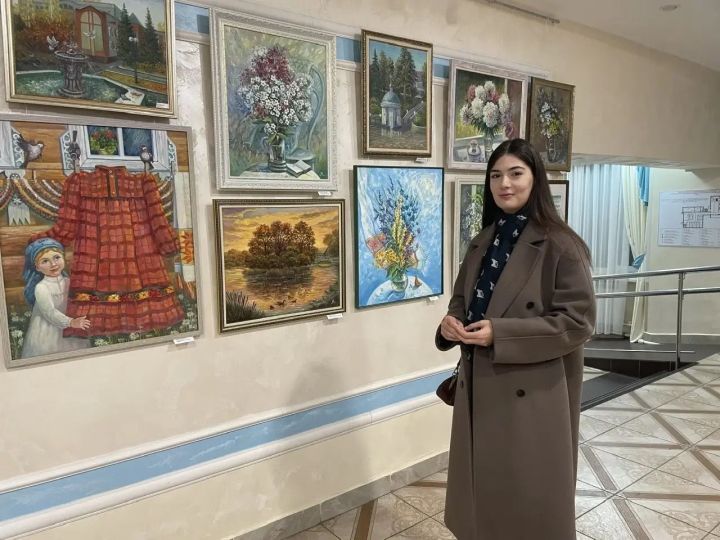 Талант из Менделеевска: выпускница ДШИ взяла золото на конкурсе афиш «Театрального Приволжья»