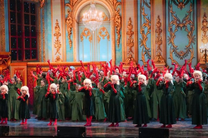 Юные скрипачи из Менделеевска выступили на сцене Государственного Кремлёвского Дворца