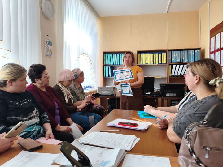 В Менделеевске соцработников научили распознавать «тёмную сторону» искусственного интеллекта