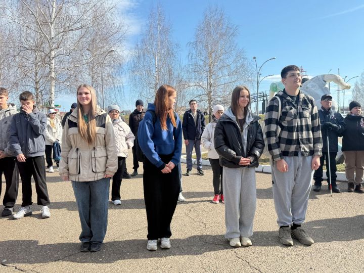 Жители Менделеевска сделали «10 000 шагов к жизни»