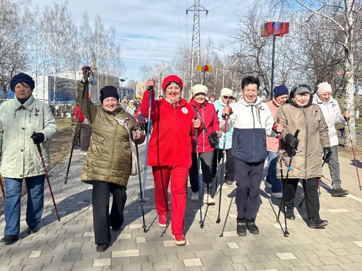 Жители Менделеевска сделали «10 000 шагов к жизни»
