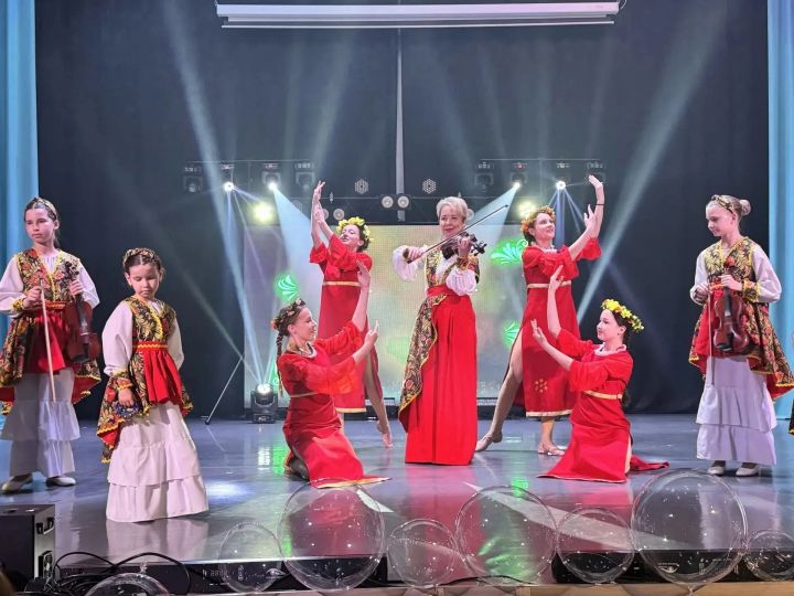15 лет ансамблю скрипачей «Калейдоскоп»: юбилейный концерт в ДШИ Менделеевска