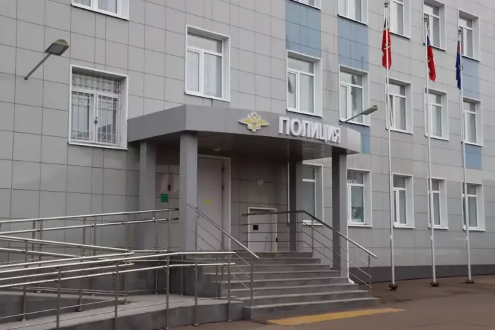 Жителям Менделеевска рассказали, почему выбирают службу в полиции