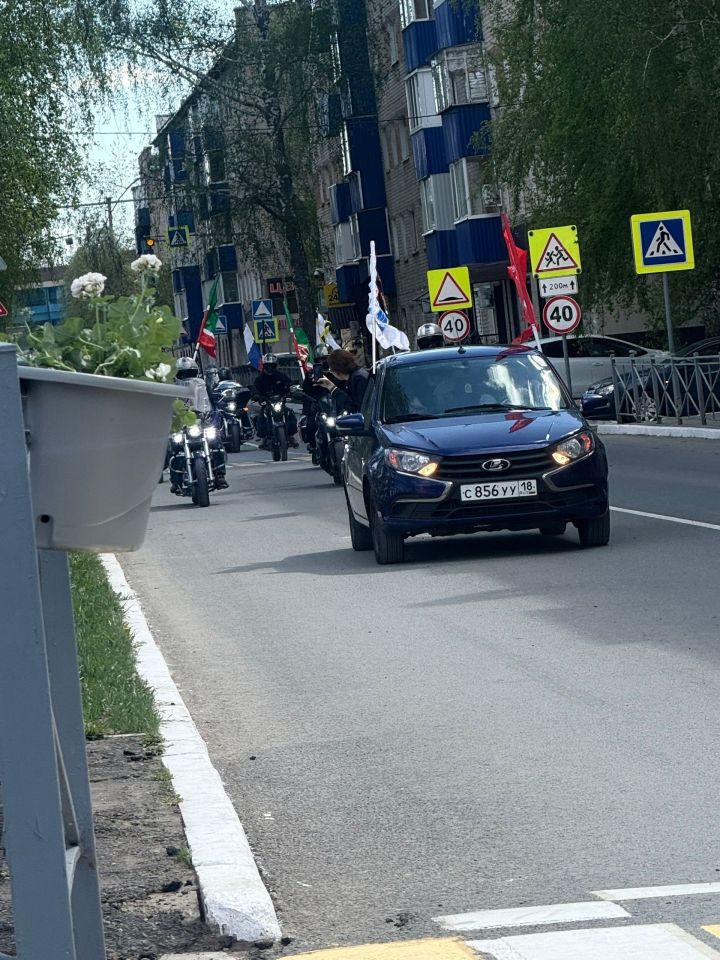 Менделеевцы приняли участие в мото- и автопробеге «Дорога Победы»