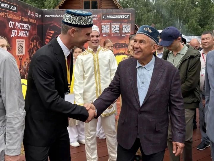 Раис Татарстана посетил подворье Менделеевского района на республиканском Сабантуе